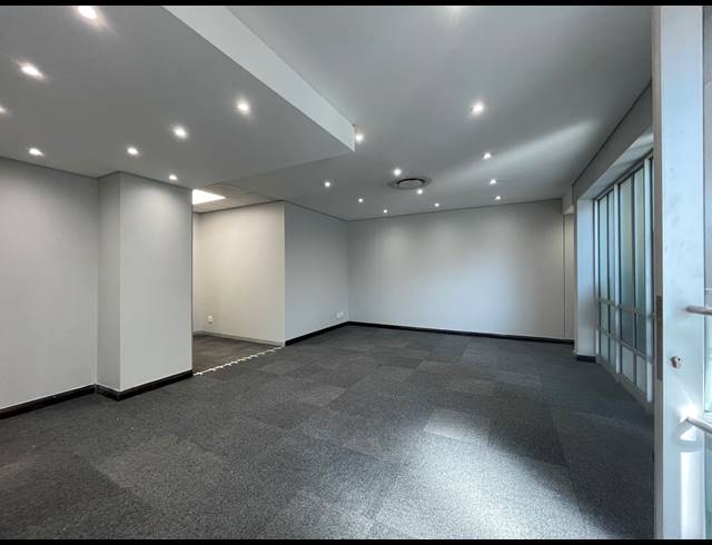 1,319M² OFFICE TO LET IN SANDTON CENTRAL